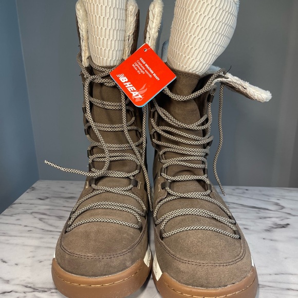 New Balance Brown and White Winter Boots - Picture 2 of 6